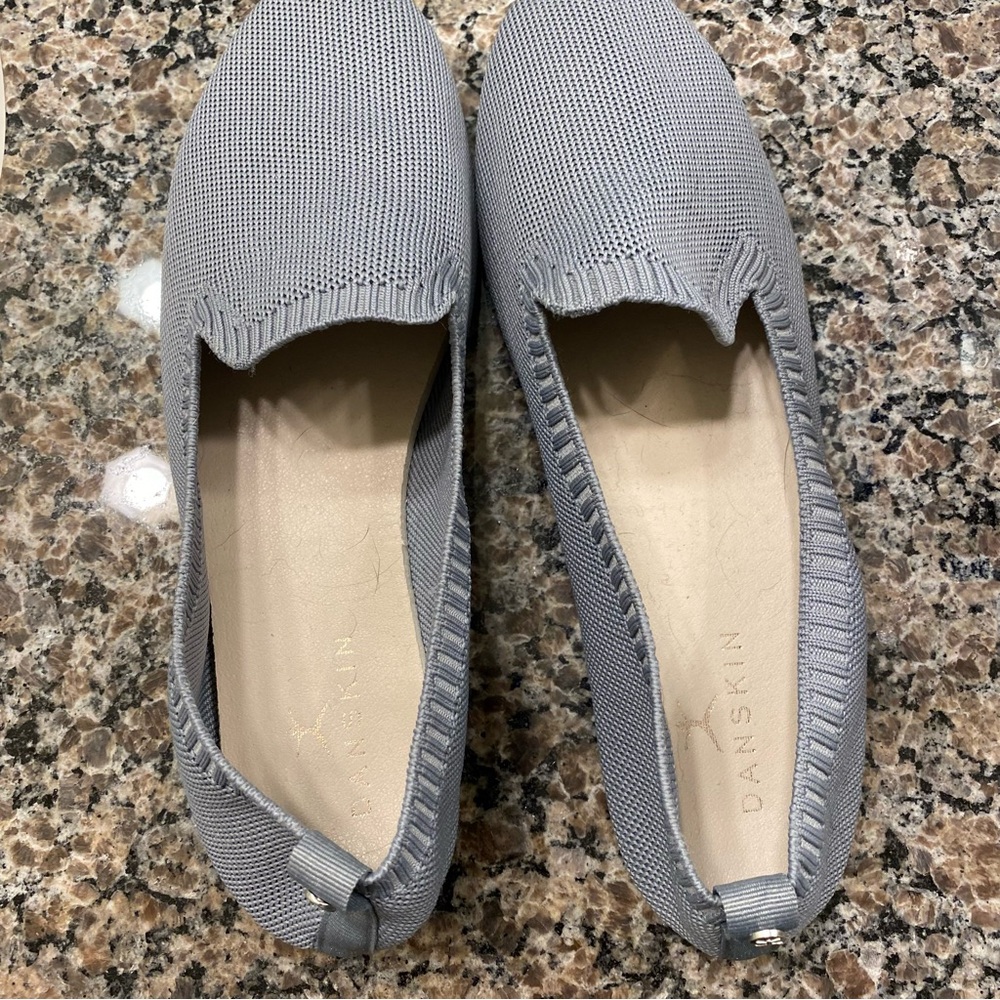 Danskin sz 9 grey soft shoes. Like new